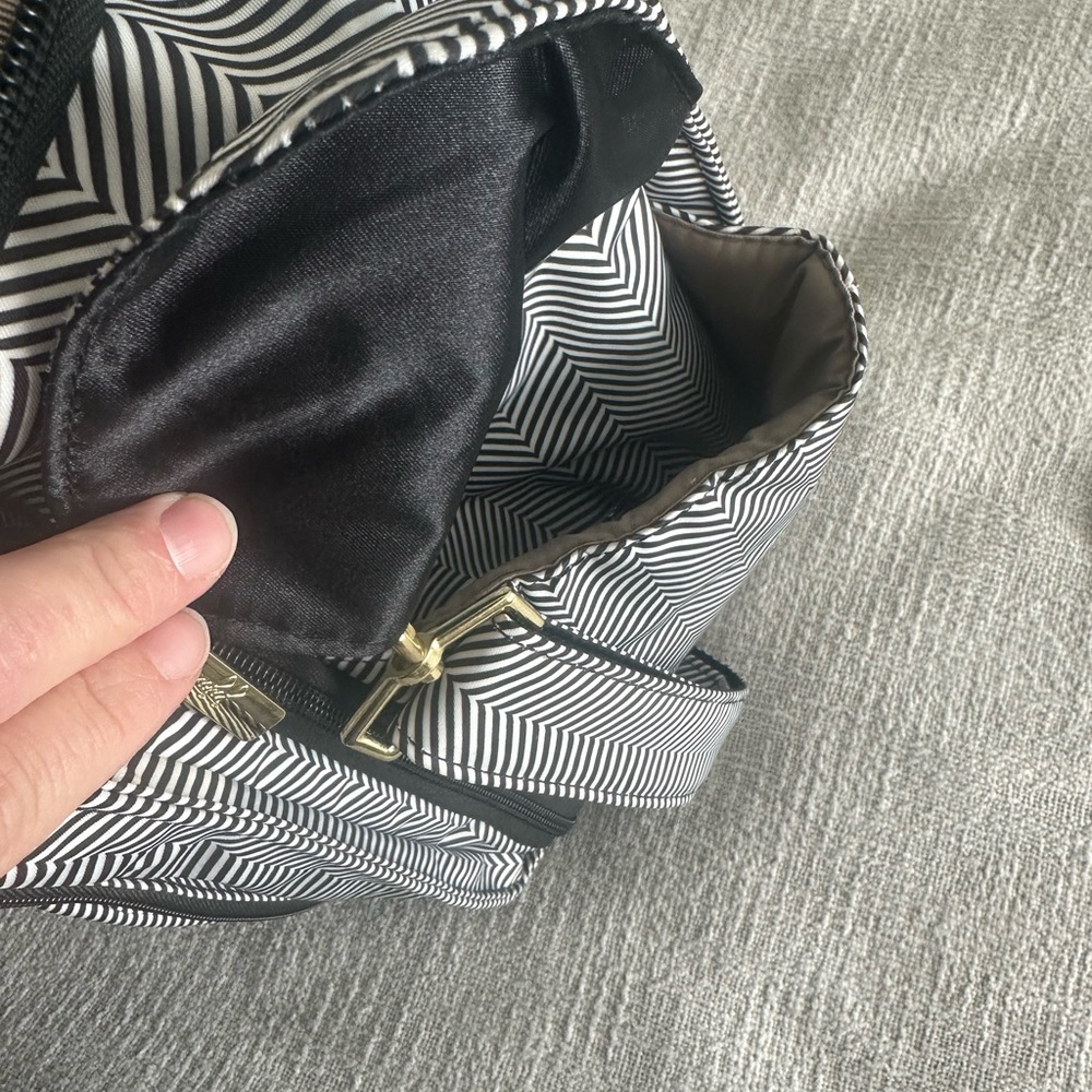 Jujube large diaper/weekender bag - Picture 10 of 15